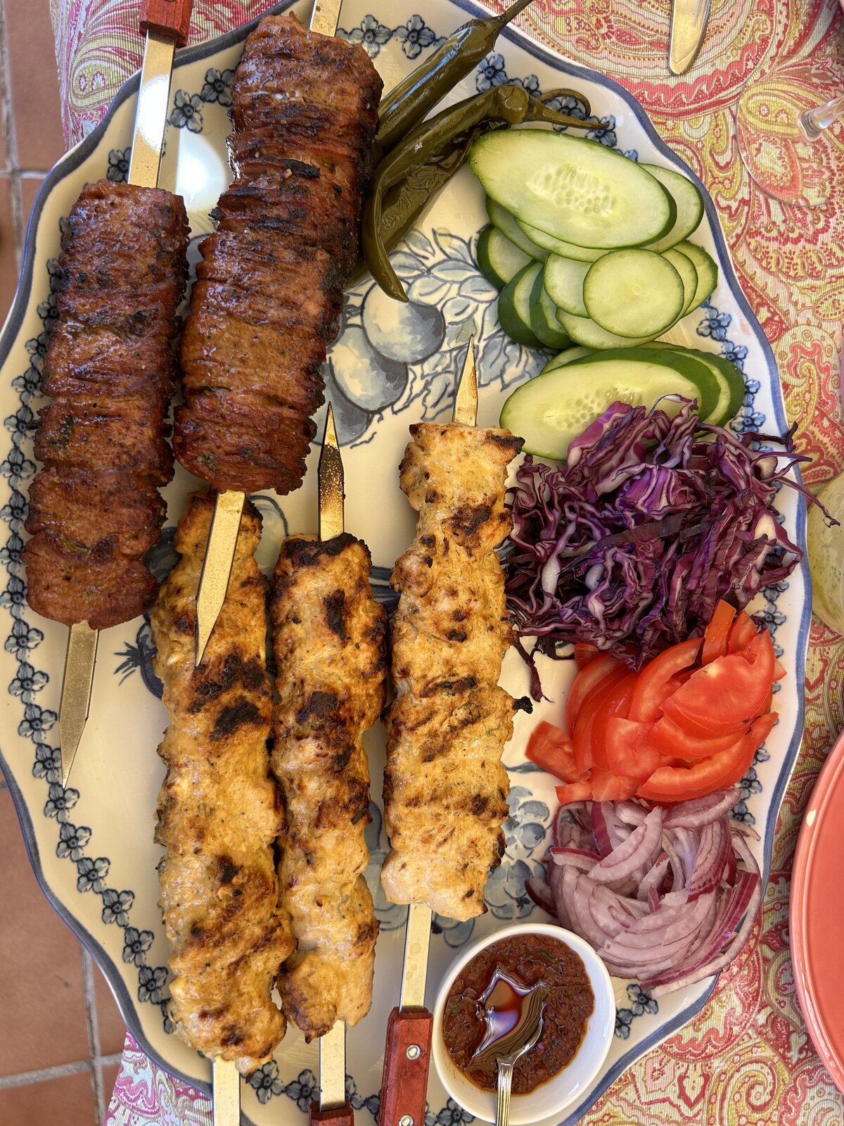 Pinchos morunos de cerdo y pollo